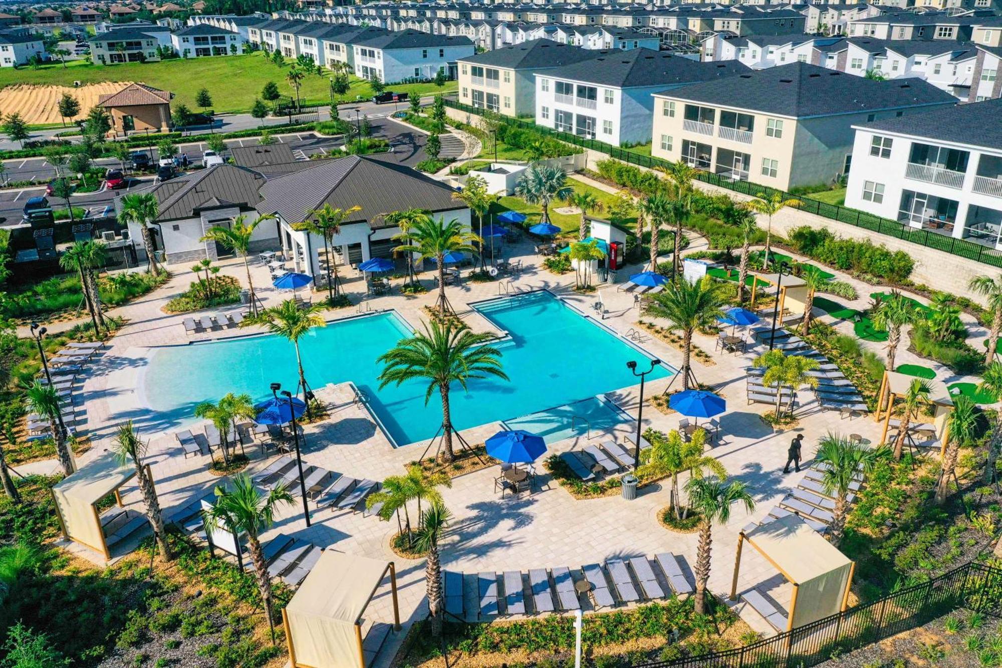 Private Pool Themed Bedrooms Free Waterpark 基西米 外观 照片